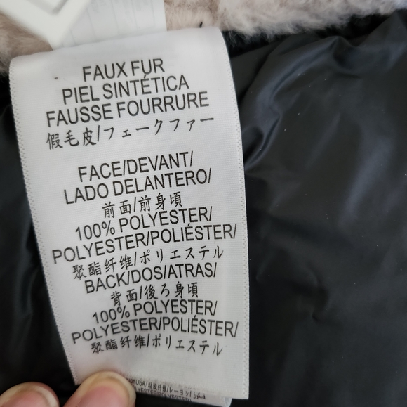 BCBG Generation XS mixed media insulated  winter jacket, faux fur and su… - Picture 9 of 11